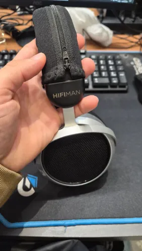 Fone de ouvido Hifiman HE400SE