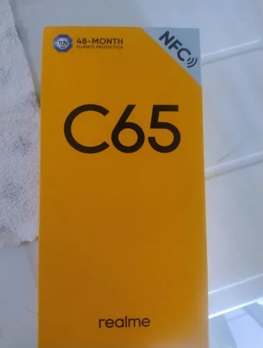 vende-se um celular da marca Realme C65