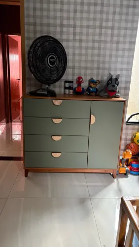 GUARDA ROUPA E CÔMODA INFANTIL