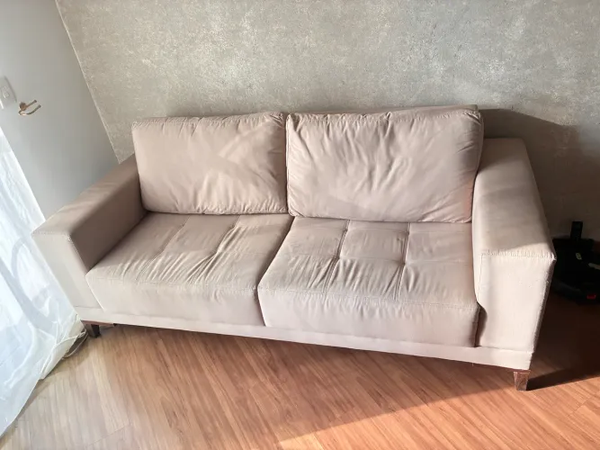 Vendo sofá 3 lugares em linho - Madeira Madeira, em excelente estado
