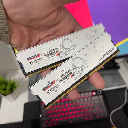 2x 16Gb = 32Gb DDR4 / 3200mhz