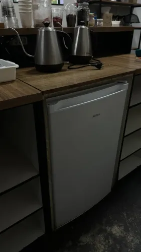 Frigobar Midea