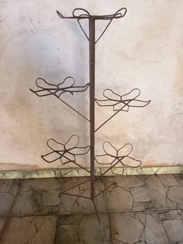 SUPORTE PARA VASOS