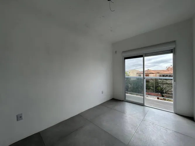Prédio à venda na Fragata, 6 apartamentos novos com 2 quartos e sacada cada. Ótima posição