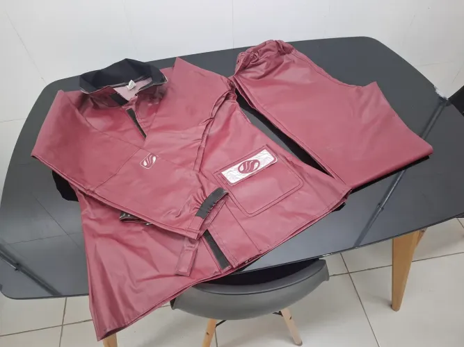Capa de chuva Alba