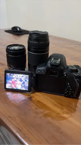 CANON T5i + DUAS LENTES