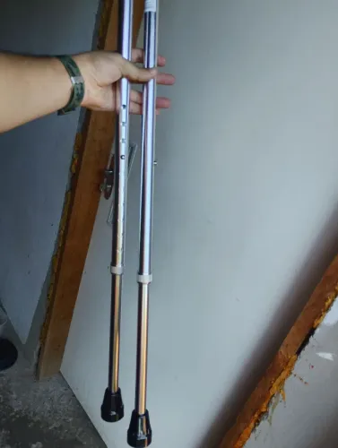 bengala suporta até 120 kg, Novo!  1(um)  par por R$130 entrega grat