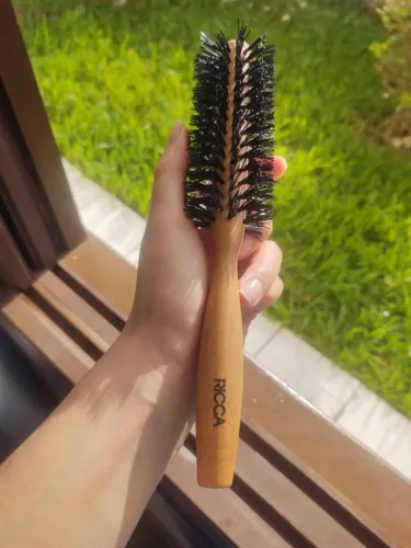 Excelente Escova de Cabelo da Ricca Novinha