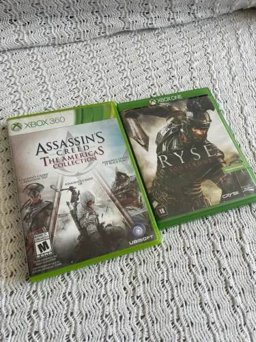 Trilogia assassins creed xbox 360 e jogo Xbox one