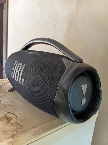 Caixa De Som Bluetooth Jbl Boombox 3 Wifi Preta Até 24h De Reprodução À Prova D´água 136w
