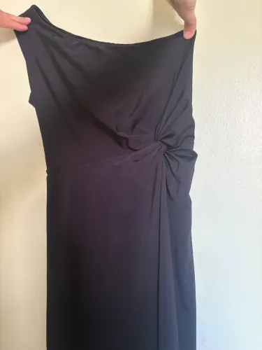 Vende-se Vestido social em malha de boa qualidade