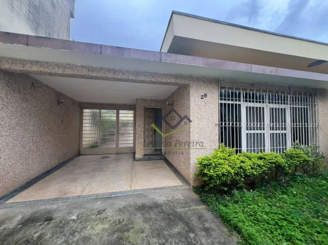 Casa com 3 quartos para alugar, 220 m² por R$ 4.015/mês - Vila Costa - Suzano/SP