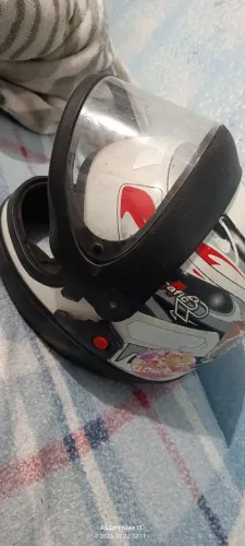 Capacete San Marino tamanho 58