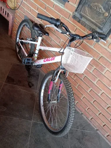 Bicicleta Caloi aro 24