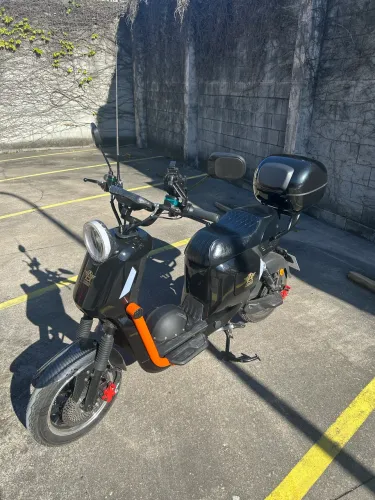 Scooter Elétrica Angie AG 08 V2 Preta 1000W