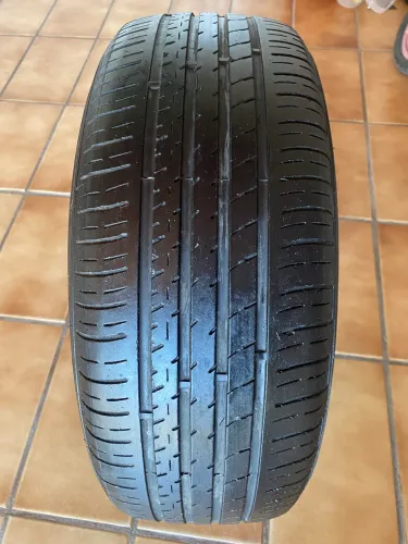 Pneu Aro 15 ótimas condições