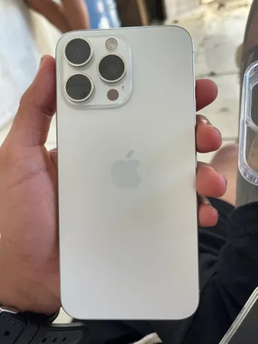 iPhone 15 pro max baratinho?