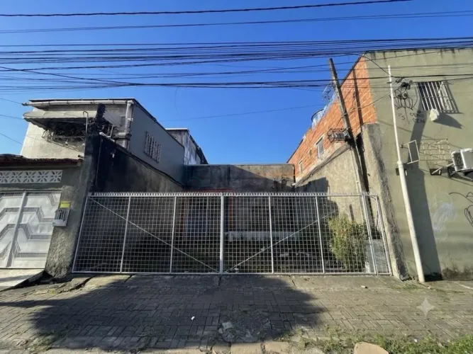 Galpão de 400m², 5 salas e 4 banheiros disponível para locação - Santo Amaro