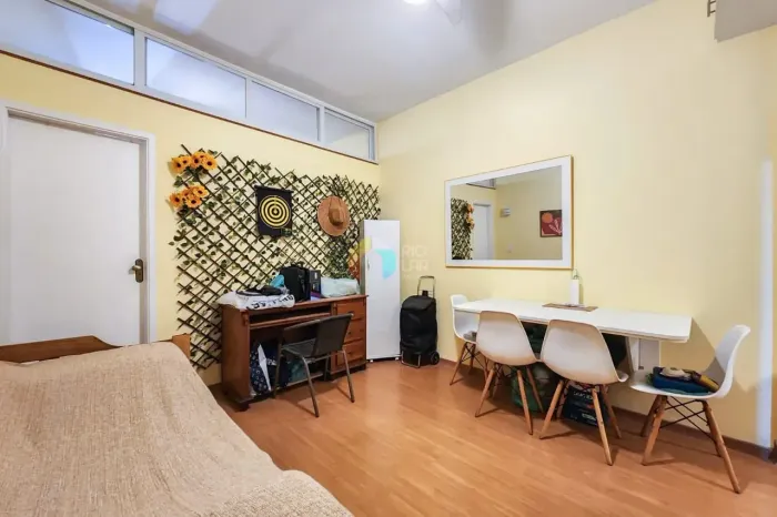 Apartamento qto/sla prá residência ou Airbnb à venda no Centro do Rio de Janeiro, RJ