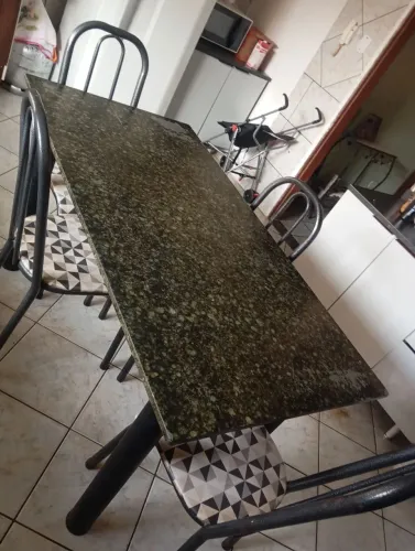 Mesa de mármore