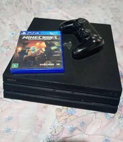 Ps4 pro , vendo ou troco por algo do meu interesse,1500