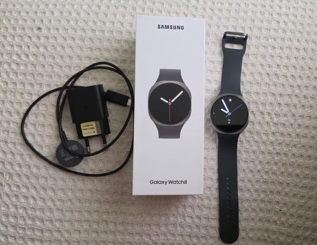 Samsung Galaxy Watch8 Smartwatch 44mm BT, Galaxy AI, Tela em Cristal de Safira, Grafite