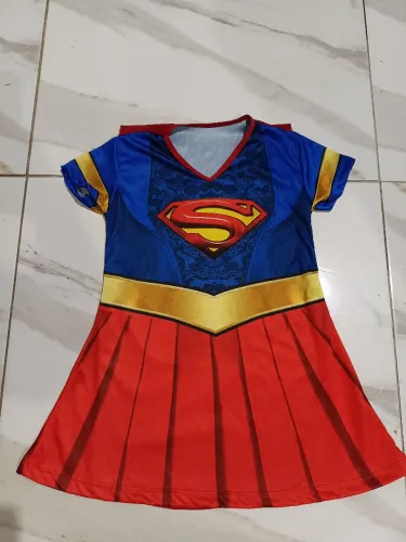 Fantasia Super Girl, Tamanho G (Veste até 7 anos)