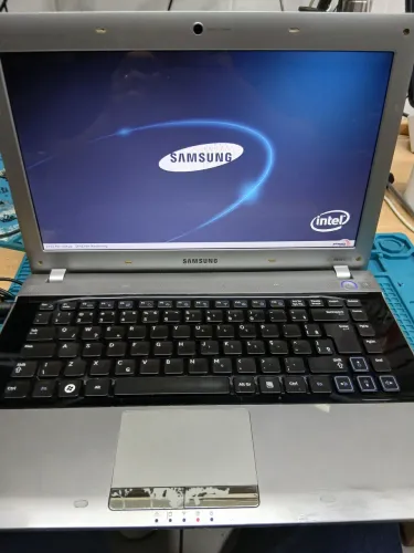 Notebook SAMSUNG RV411 I3 1TH 8GB SSD 240GB