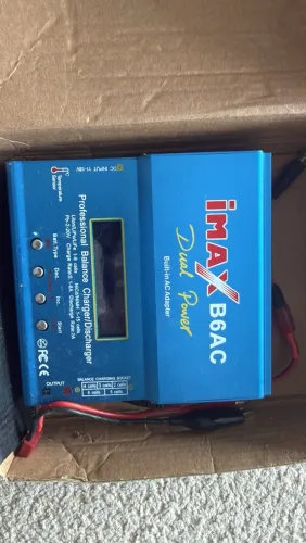 Carregador Inteligente iMAX B6AC Dual Power 6A - Novo na Caixa, Nunca Usado