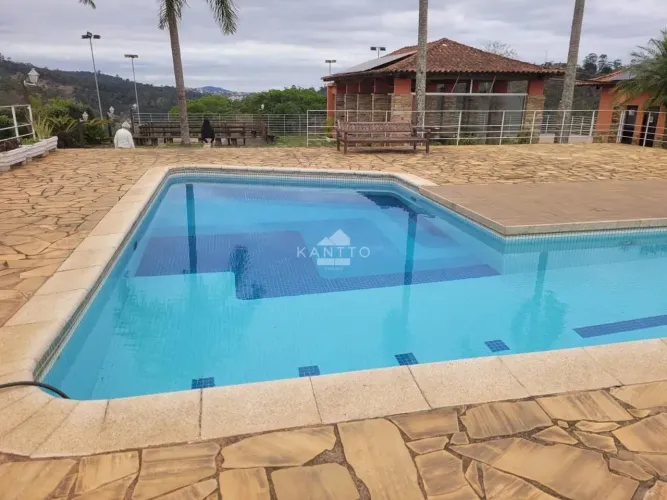 Terreno em condomínio fechado, vista privilegiada, clube área gourmet