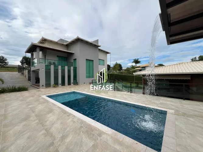 Casa no Condomínio Serra Verde com 4 quartos em Igarapé - MG