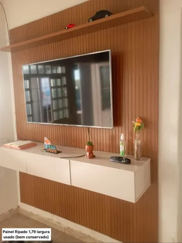 Painel Ripado 1,79 largura usado (bem conservado) $950,00<br>50 comissão