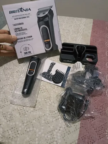 Aparador de Pelos - Máquina de cortar cabelo Britânia 