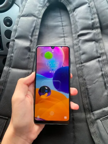 Vendo Samsung A31 em perfeito estado.