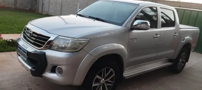 Toyota Hilux CD SRV 4X4 2.7 Flex 16V Aut. 2012