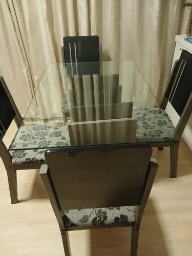Conjunto Mesa e cadeiras jantar