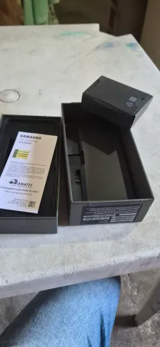 Vendo ou troco Pro outro celular da xaiome ou Motorola ou som