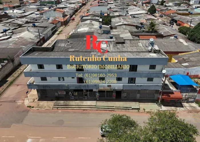 Vendo predio misto 750m² QNM 05 Conj. E Ceilandia Sul