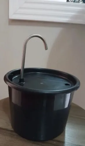 Fonte de Água Bebedouro para Gatos