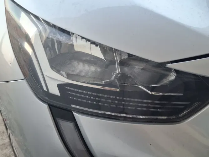 Par de farois originais peugeot 208 modelo halogeno