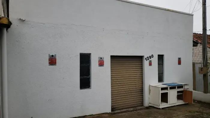 Salão Comercial no Jardim Menino Deus em quatro Barras