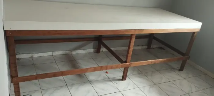 Mesa para trabalho diversos 