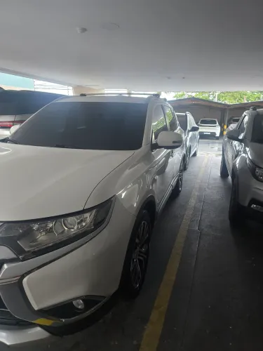 Mitsubishi Outlander Comfort 2.0 16V Aut. 2018
