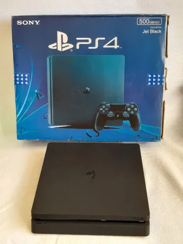 PS4 sony slim com 2 controles 500