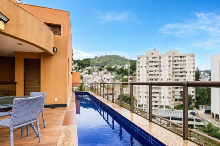 Apartamento de 2 dormitórios na Agronômica