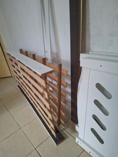 Vende-se cama solteiro com grade de proteção