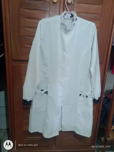 Jaleco ? feminino para profissional de Enfermagem, Medicina , Nutrição, Odontologia.Etc