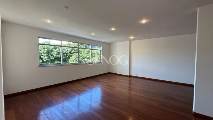 Locação | Apartamento Amplo na Tijuca | 3 Quartos