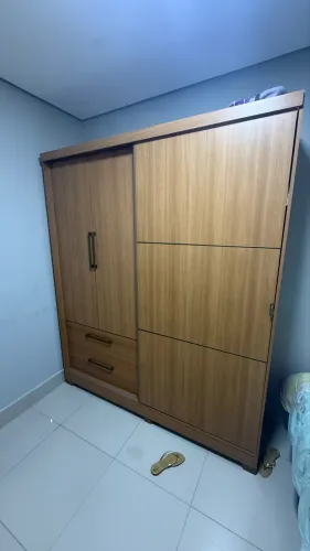 Guarda Roupa