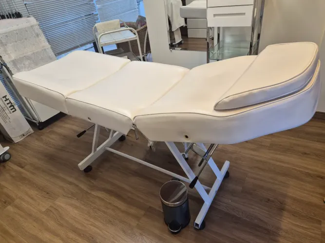 Maca Confortável - Estética/ Tatuagem/ Spa